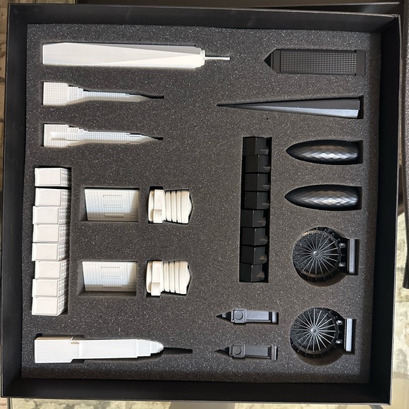 Skyline Chess (New York vs London) - Picture 5 of 9